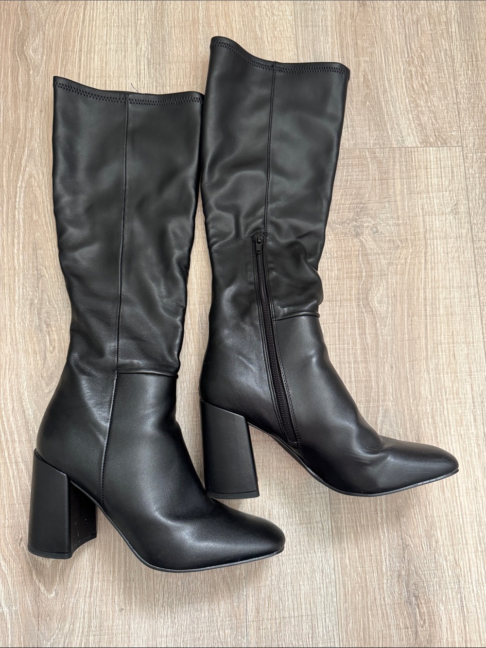 Steve Madden Lizah Women’s Black Knee-High Block Heel Boots
